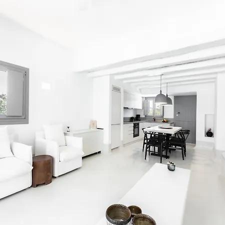 Philosophia Luxury Megalochori (Santorini)